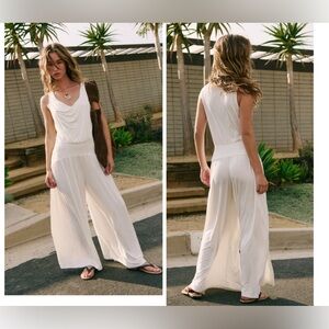 Free-est Royale One-Piece. Color Off White